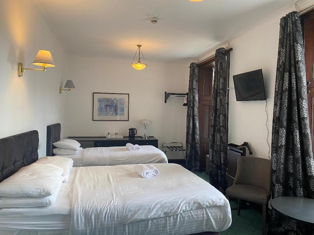 Argyll Arms Hotel Campbeltown Bagian luar foto